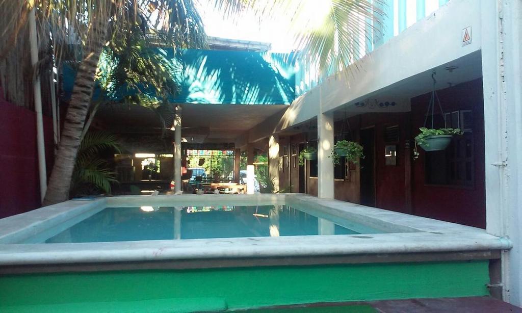 Hostal Chalupa ตูลุม ภายนอก รูปภาพ
